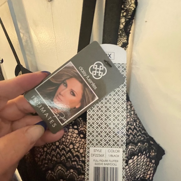 Daisy Fuentes Intimates. Babydoll with panties NWT full figure - Picture 3 of 5